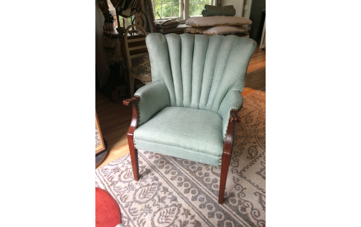 Fluted Back Upholstered Chair